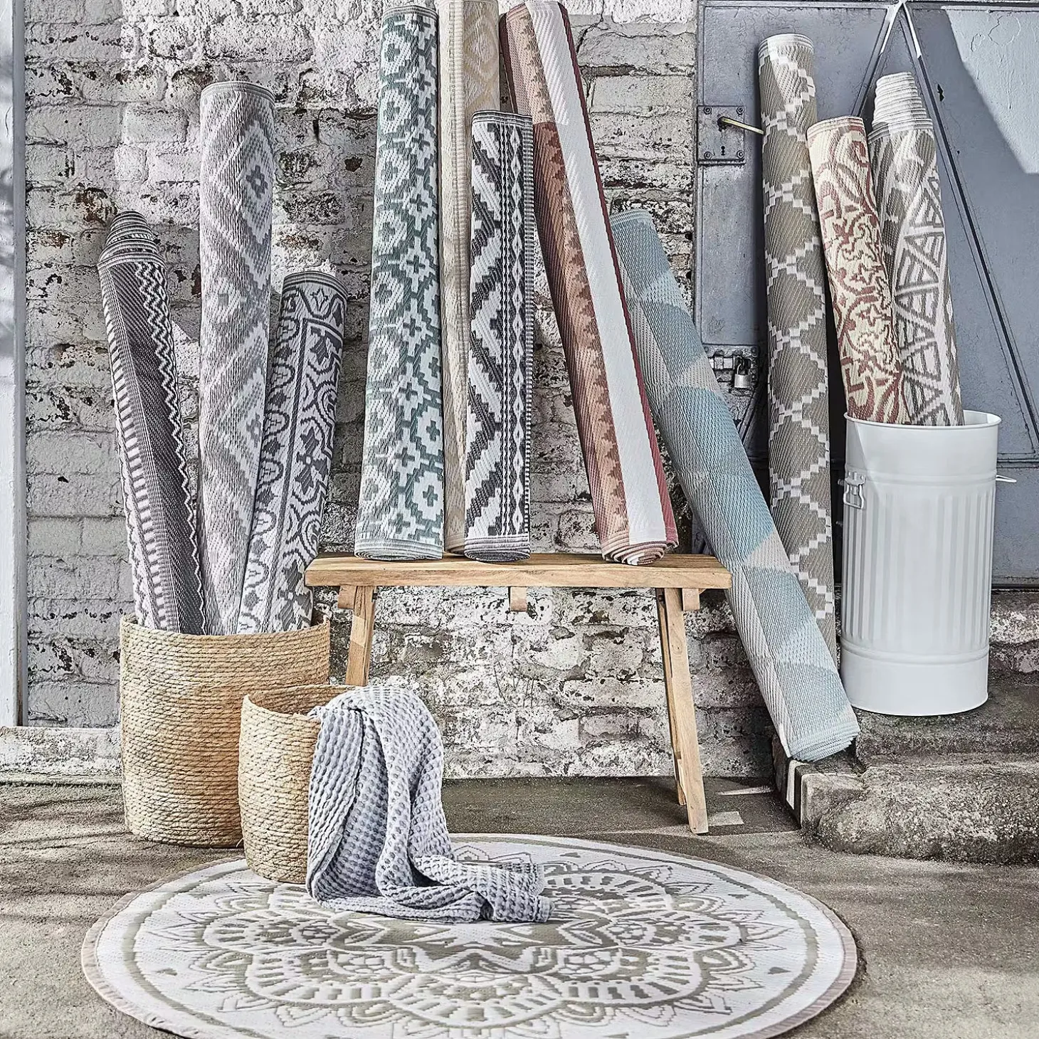 COLOUR CLASH In-/Outdoorteppich Circles